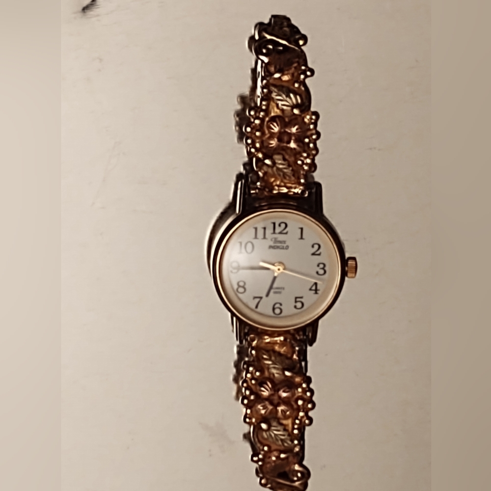 Black Hills Gold Watch